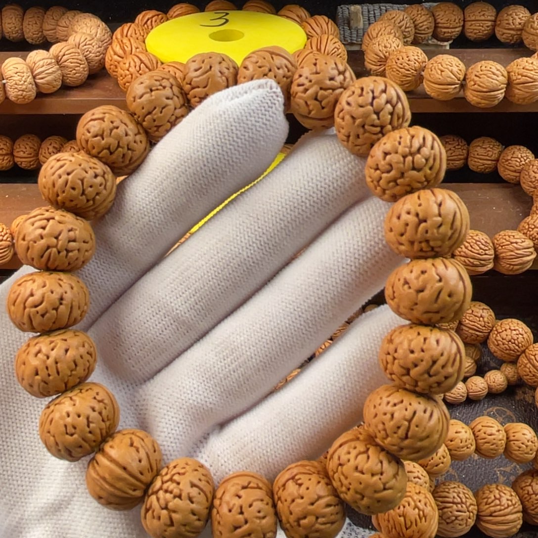 桃核吊坠树王纽扣