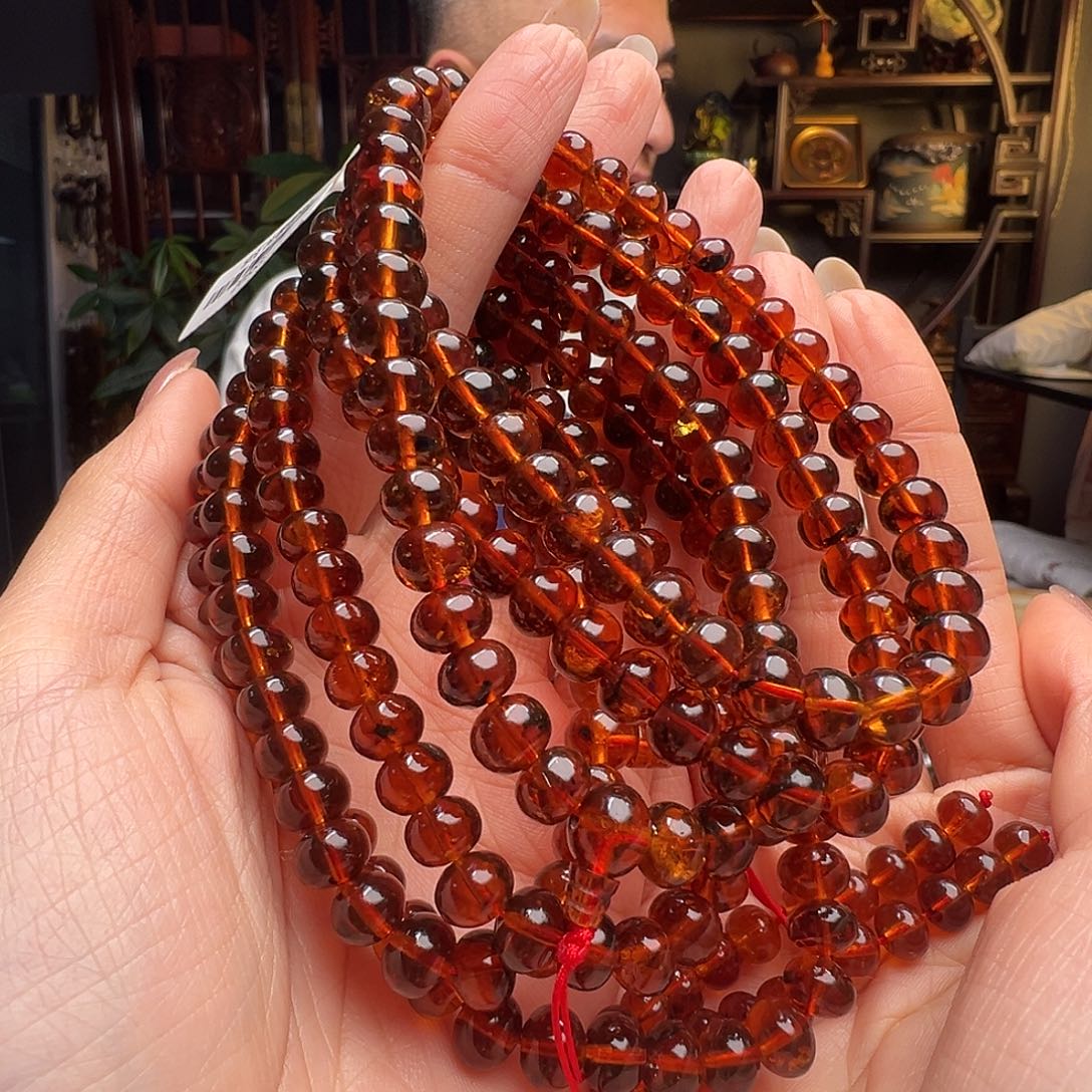 琥珀未镶嵌裸石抚顺琥珀20553七多样性发其一