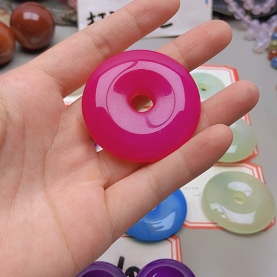 【闪购商品】玛瑙/玉髓未镶嵌珠宝半成品／
