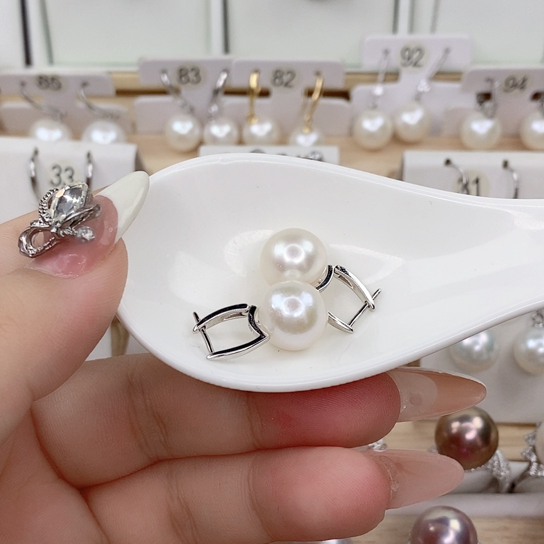 淡水珍珠银S925镶嵌颈饰