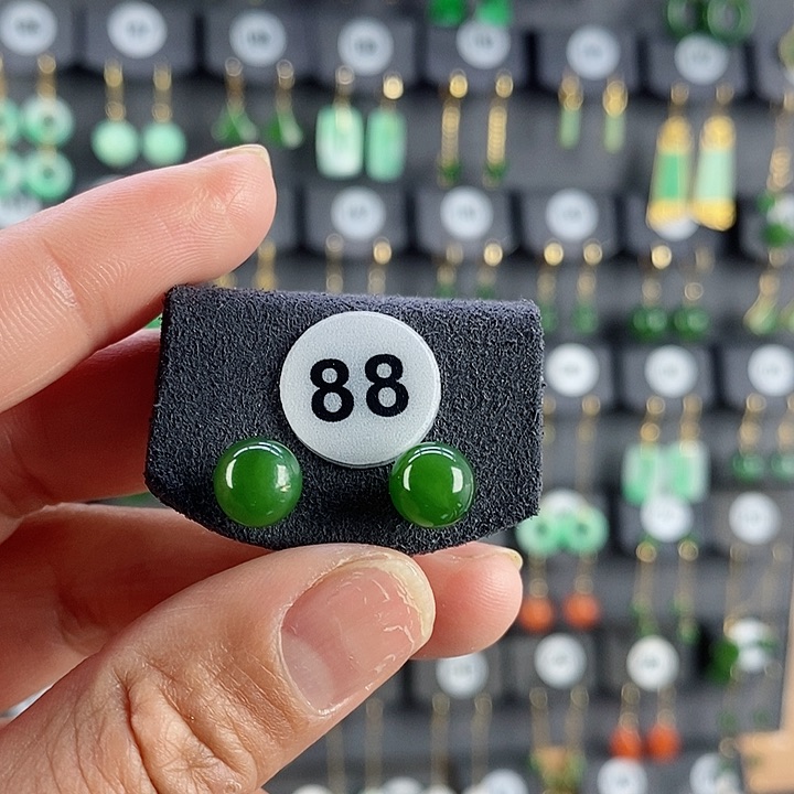 和田玉耳饰18K金镶嵌