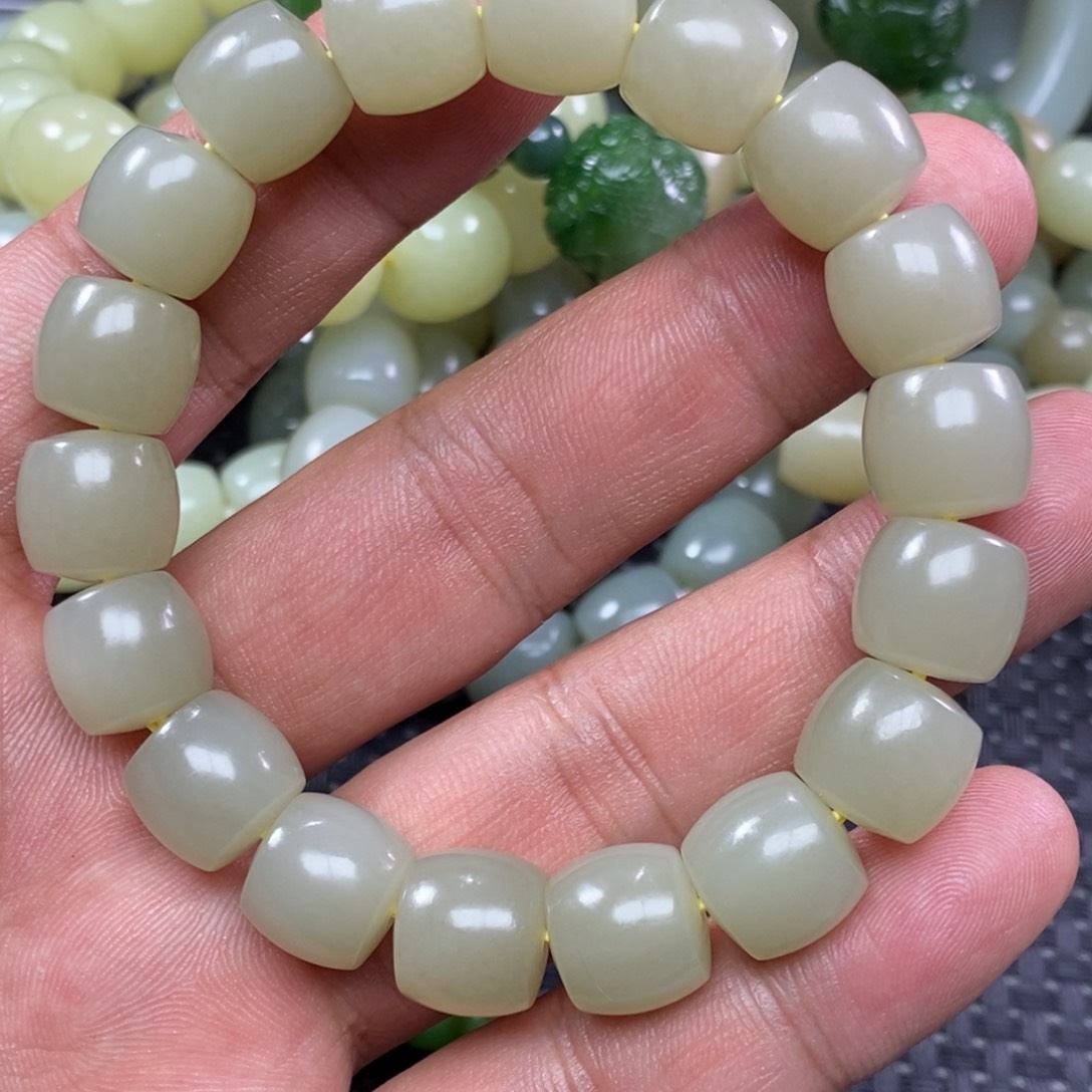 和田玉手链未镶嵌