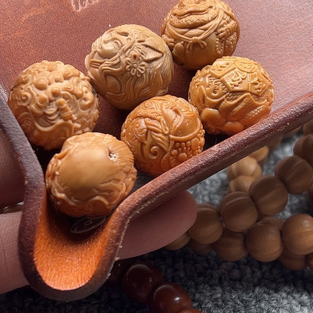 猴头核桃吊坠六个不通题材单颗