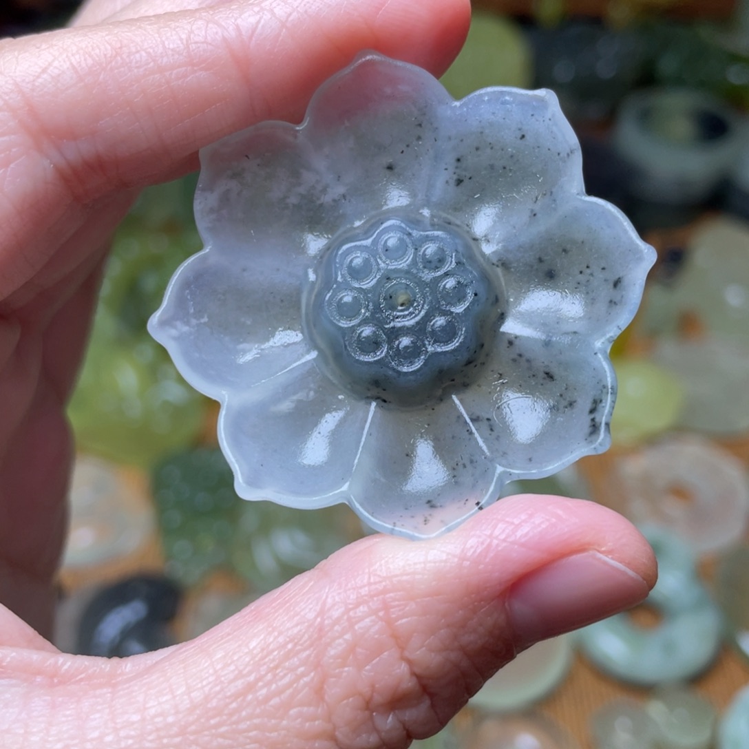 蛇纹石玉未镶嵌香插