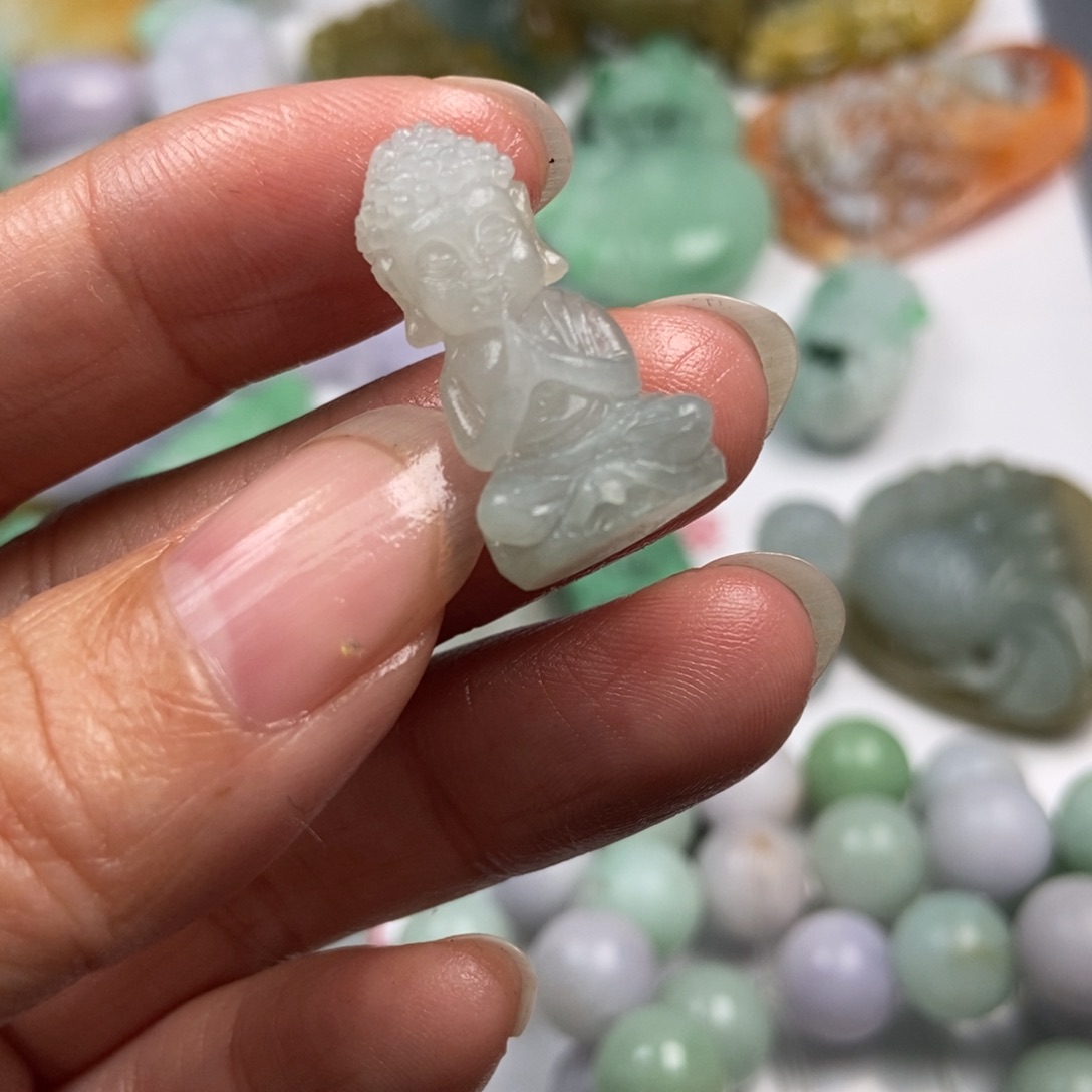 定制翡翠未镶嵌翡翠