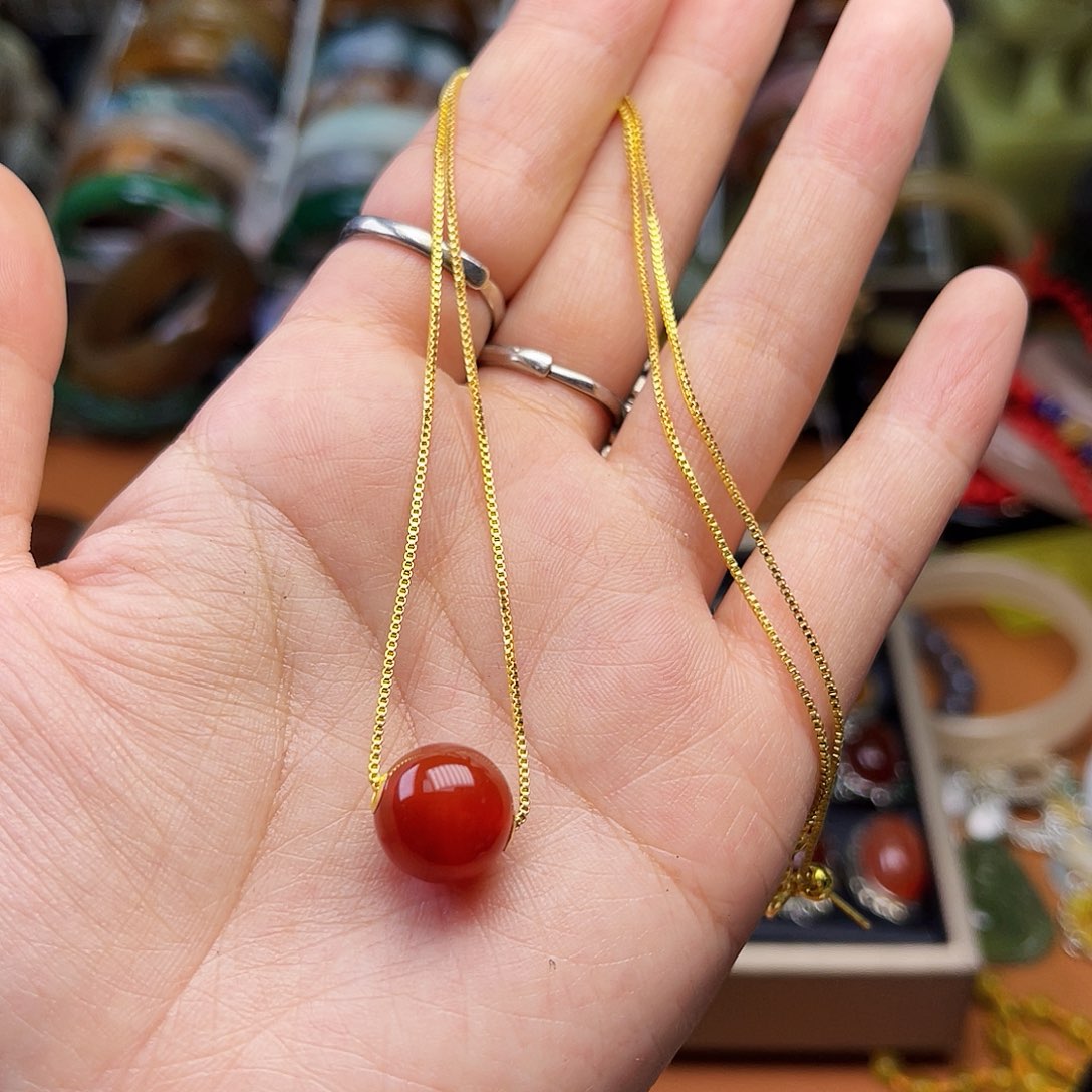 南红玛瑙颈饰18K金镶嵌