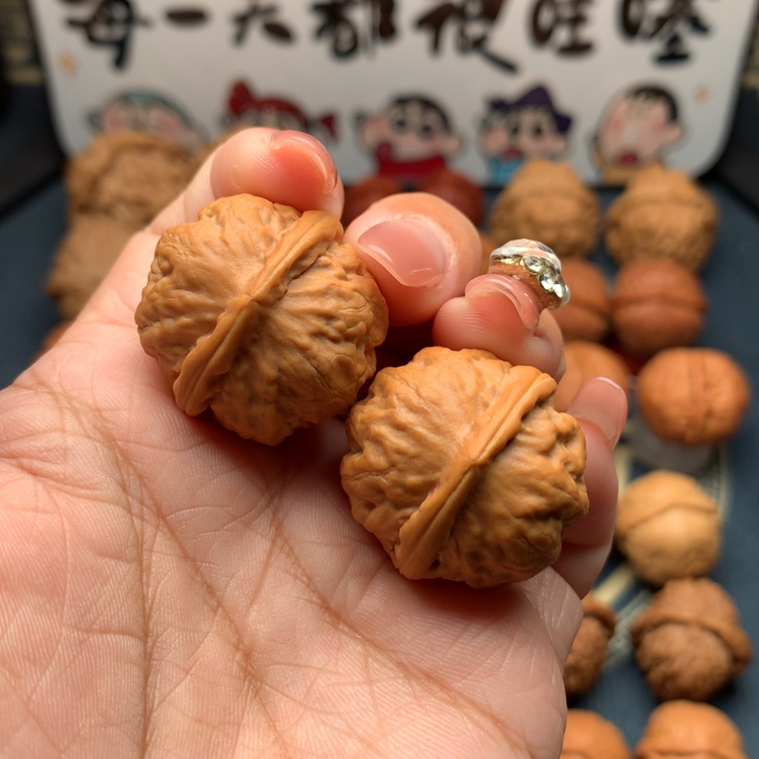 文玩核桃把件玉石方尊