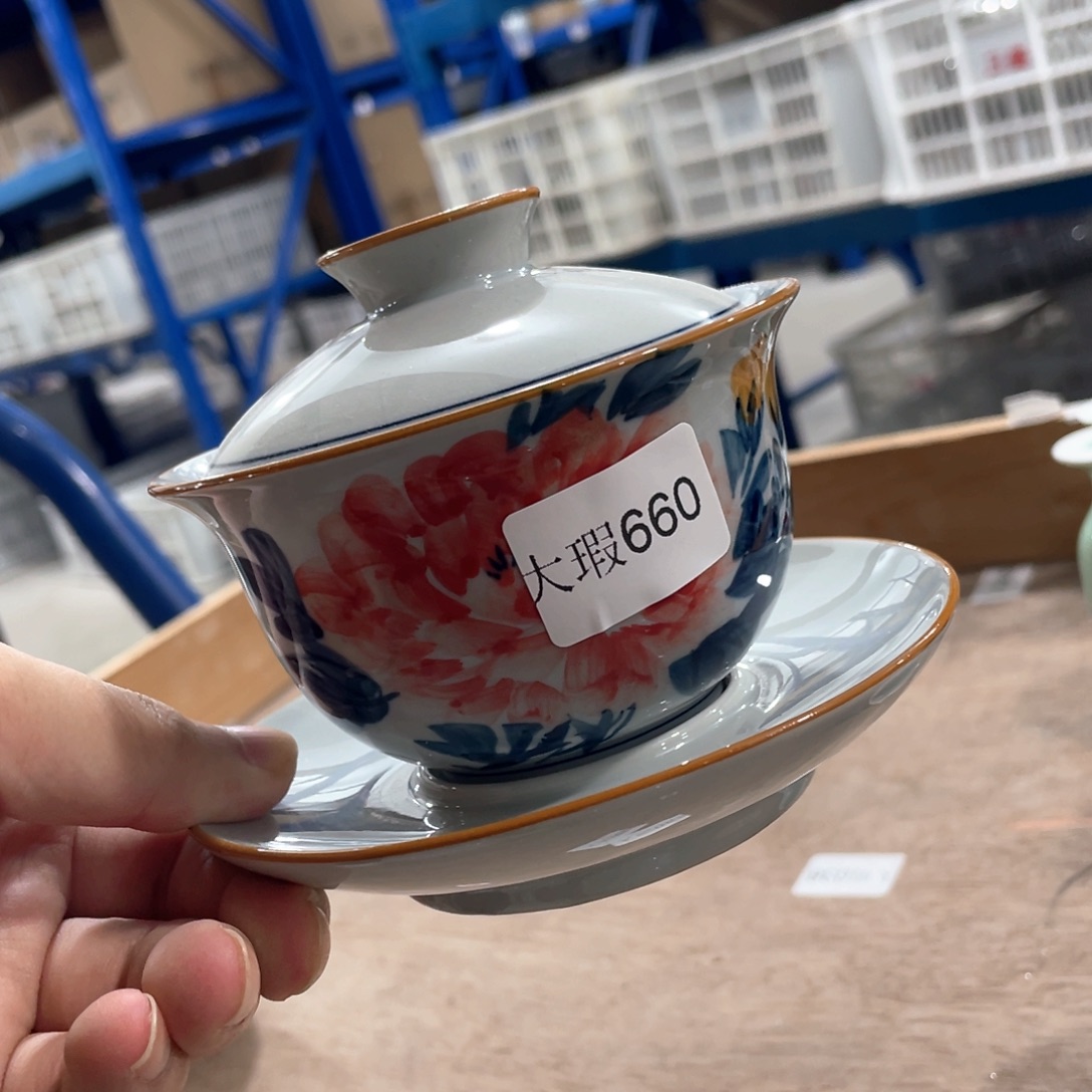 釉下手绘茶具微瑕