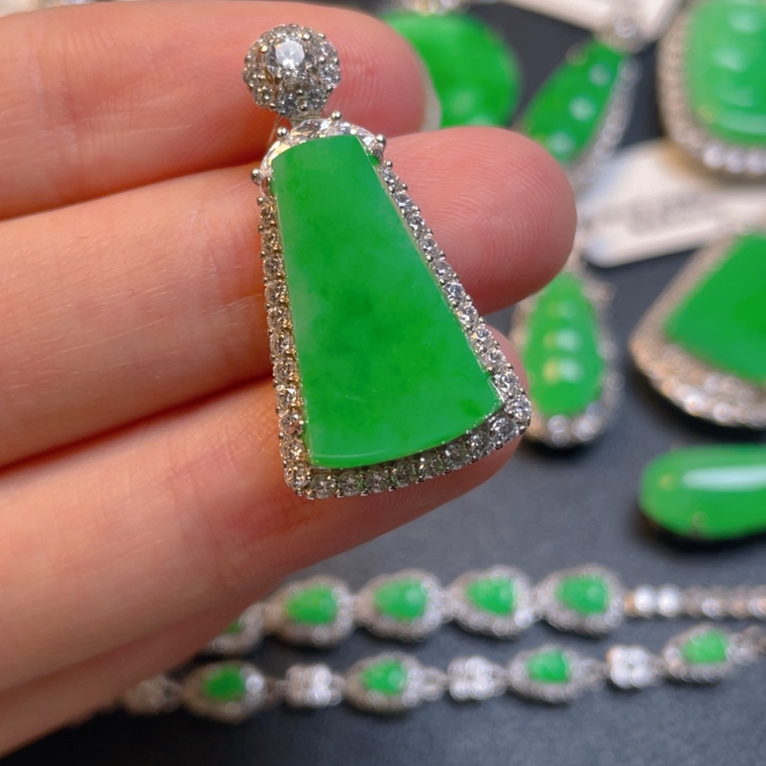 翡翠银S925镶嵌吊坠(不含链)