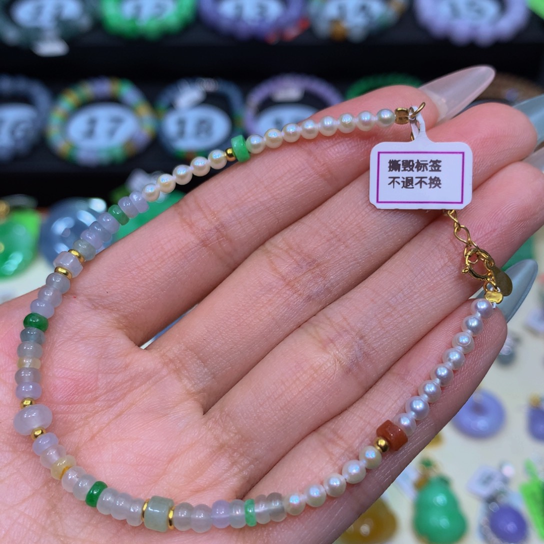 翡翠未镶嵌颈饰翡翠4