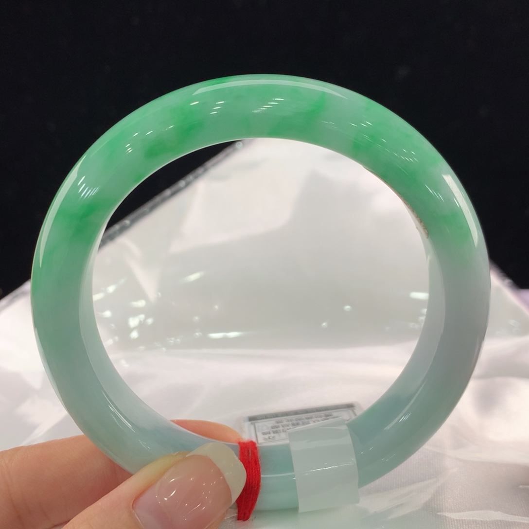 翡翠手镯未镶嵌111-0245