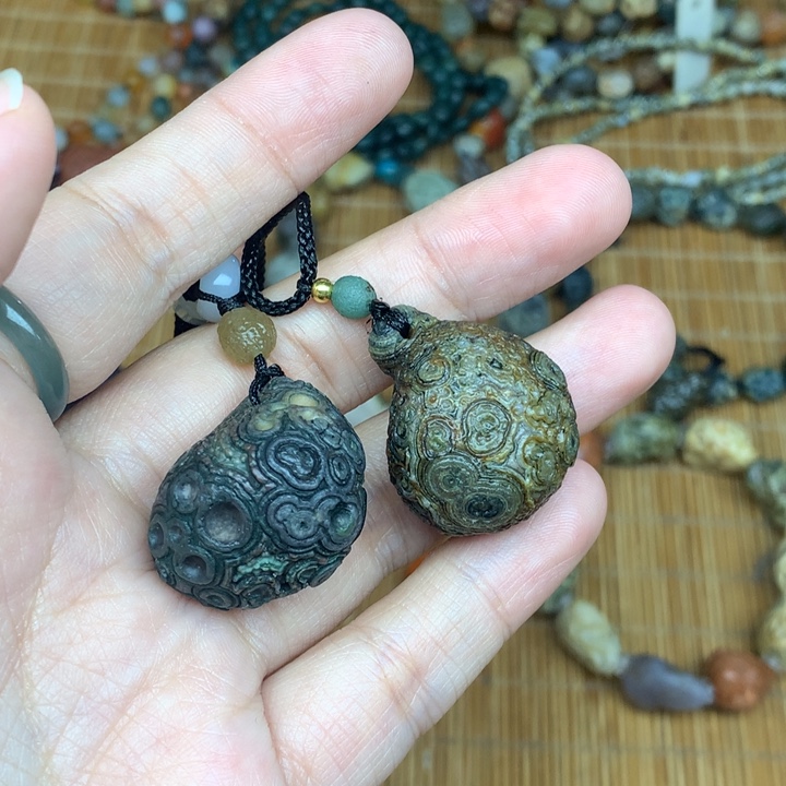 玛瑙/玉髓珠宝半成品未镶嵌威**石