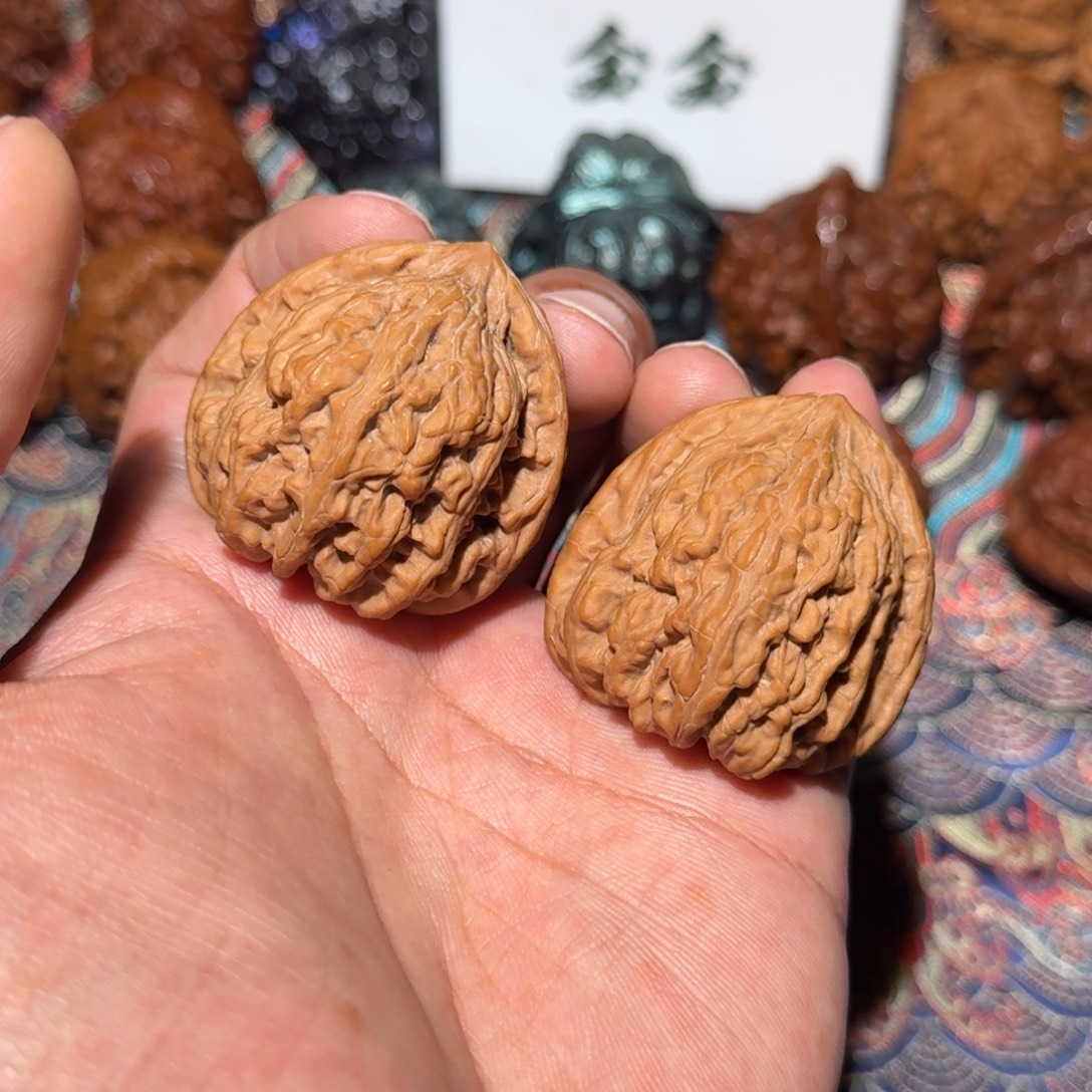 把件文玩核桃2213承德密纹，尺寸38 39 37