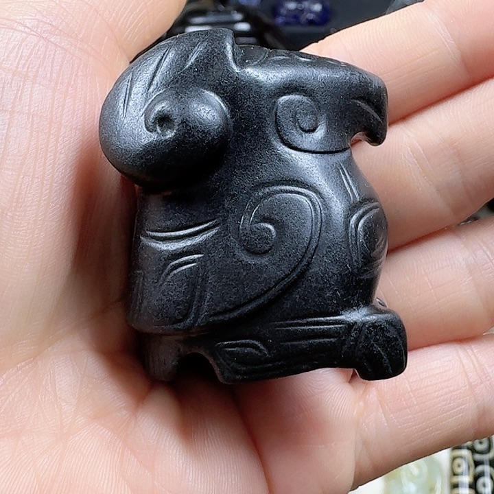 和田玉（糖玉）车挂未镶嵌用****9