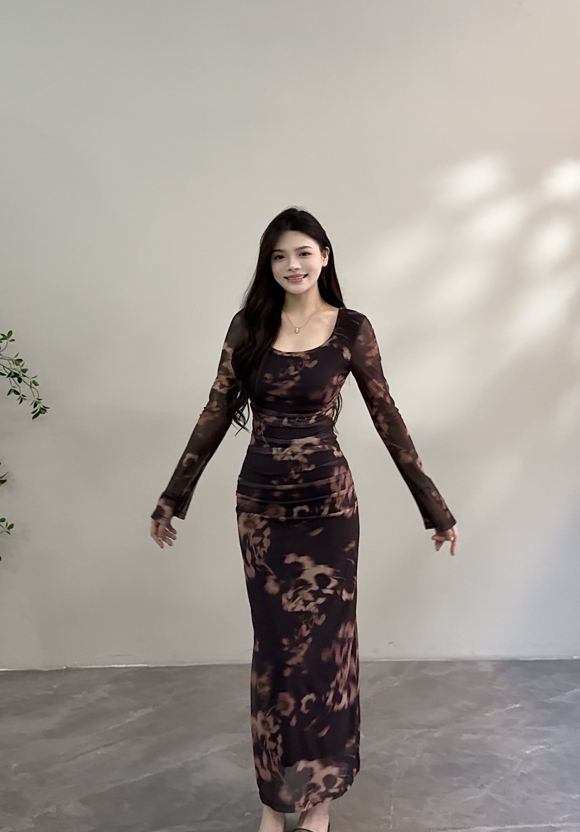 【苏苏】长裙印花方领A字裙连衣裙开叉收腰长袖秋季修身DT1552