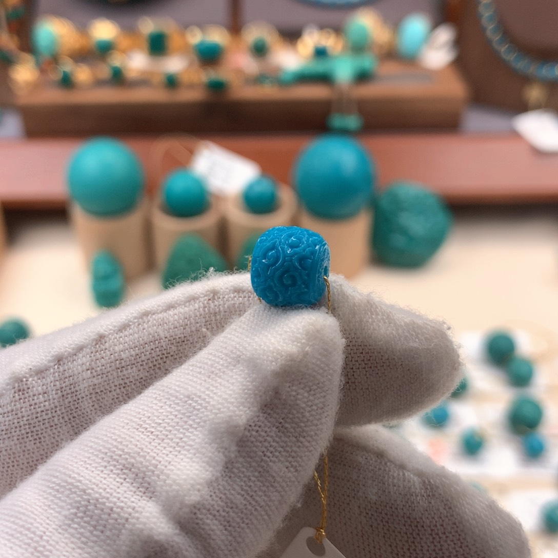 未镶嵌绿松石珠宝奇石