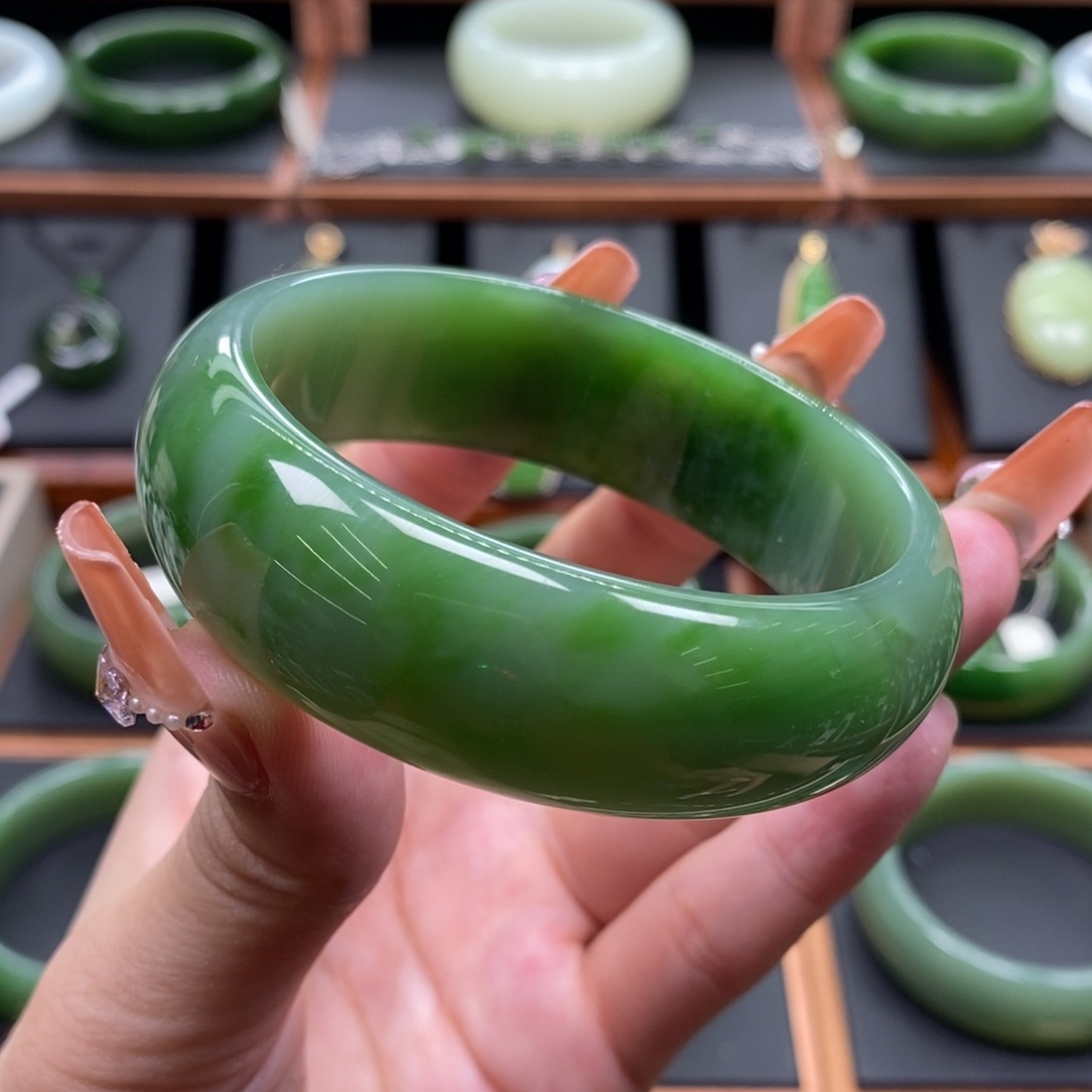 和田玉（碧玉）未镶嵌手镯5758