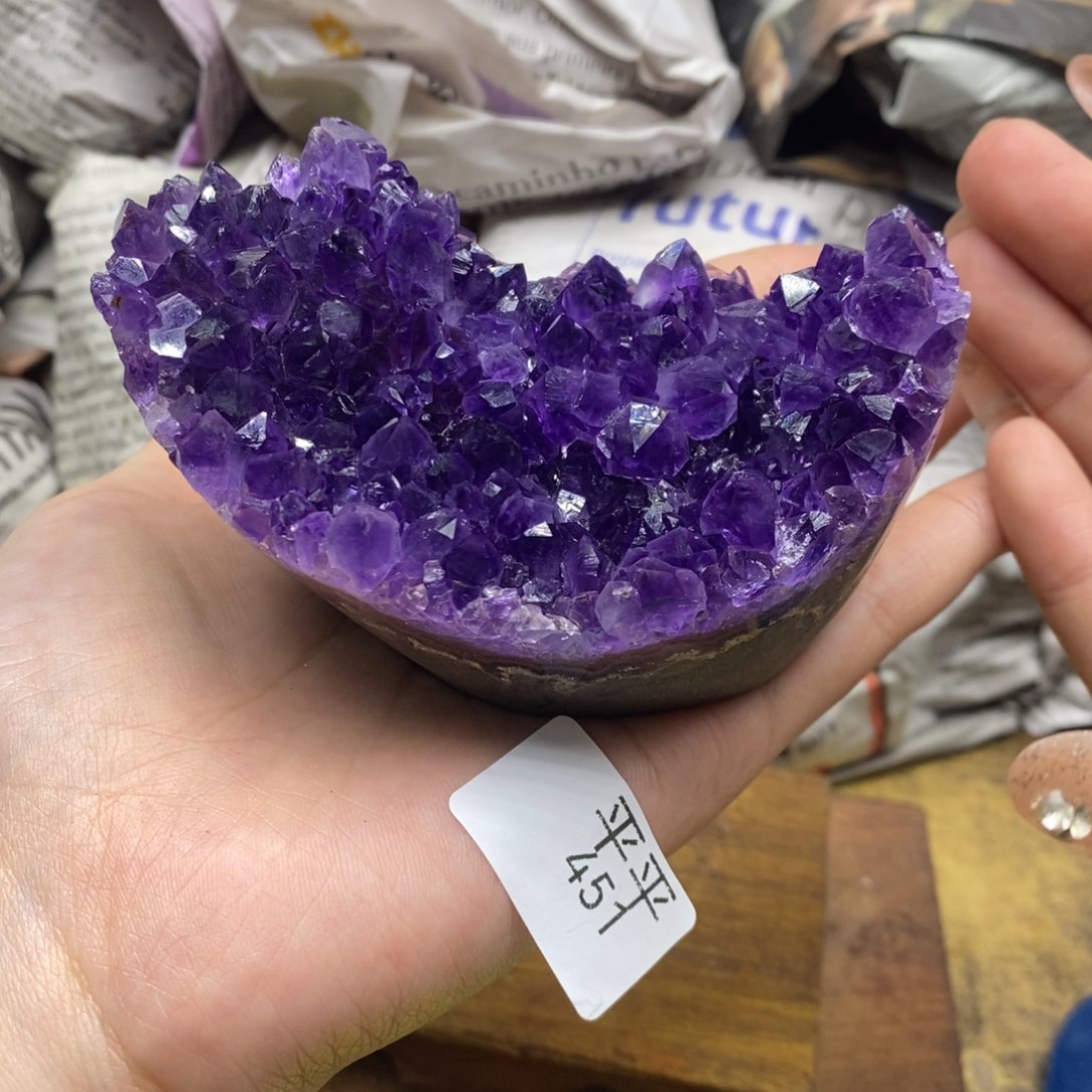 乌拉圭未镶嵌紫晶