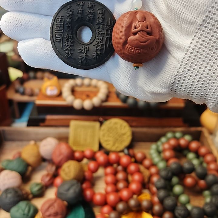 五行黑色养肾红色养心