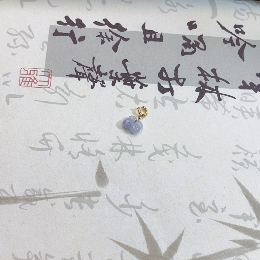 颈饰18K金镶嵌翡翠翡翠