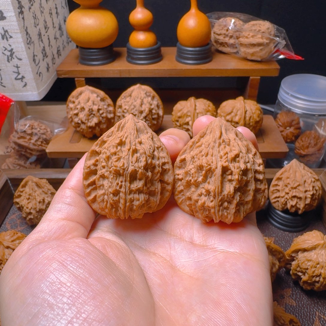 文玩核桃把件流星雨