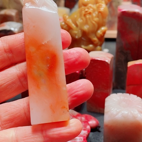 昌化石老性精品红花冻石