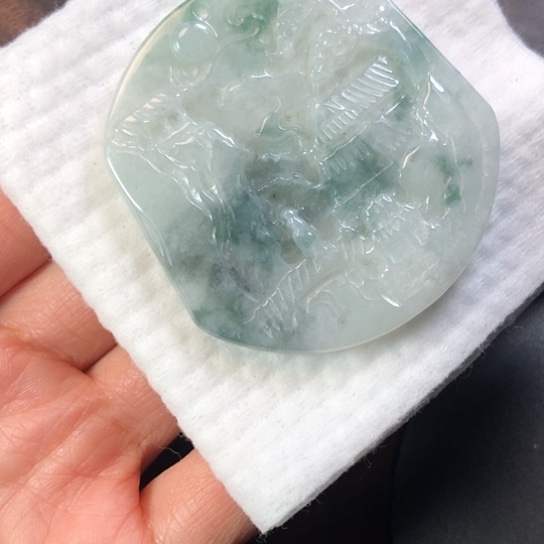 翡翠未镶嵌颈饰缅甸A货，每天下午1点半开播