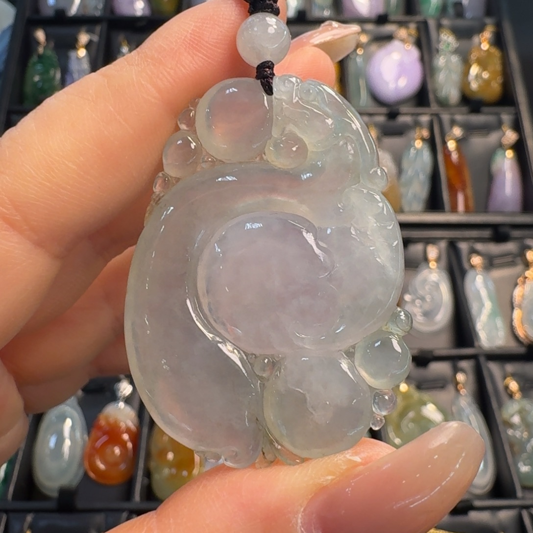 翡翠未镶嵌颈饰仿古龙