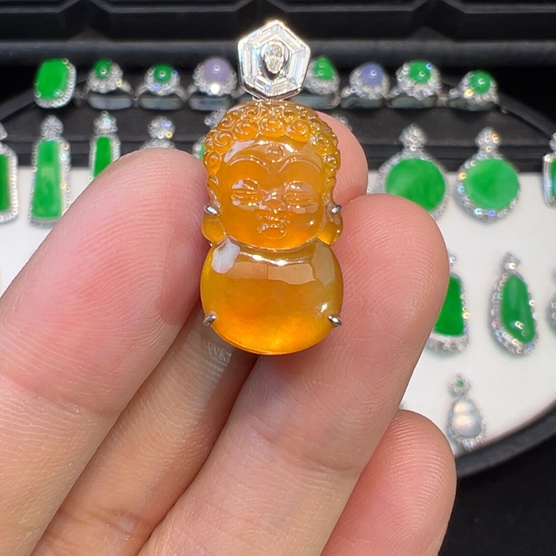 翡翠18K金镶嵌颈饰收到货48小时鉴赏期