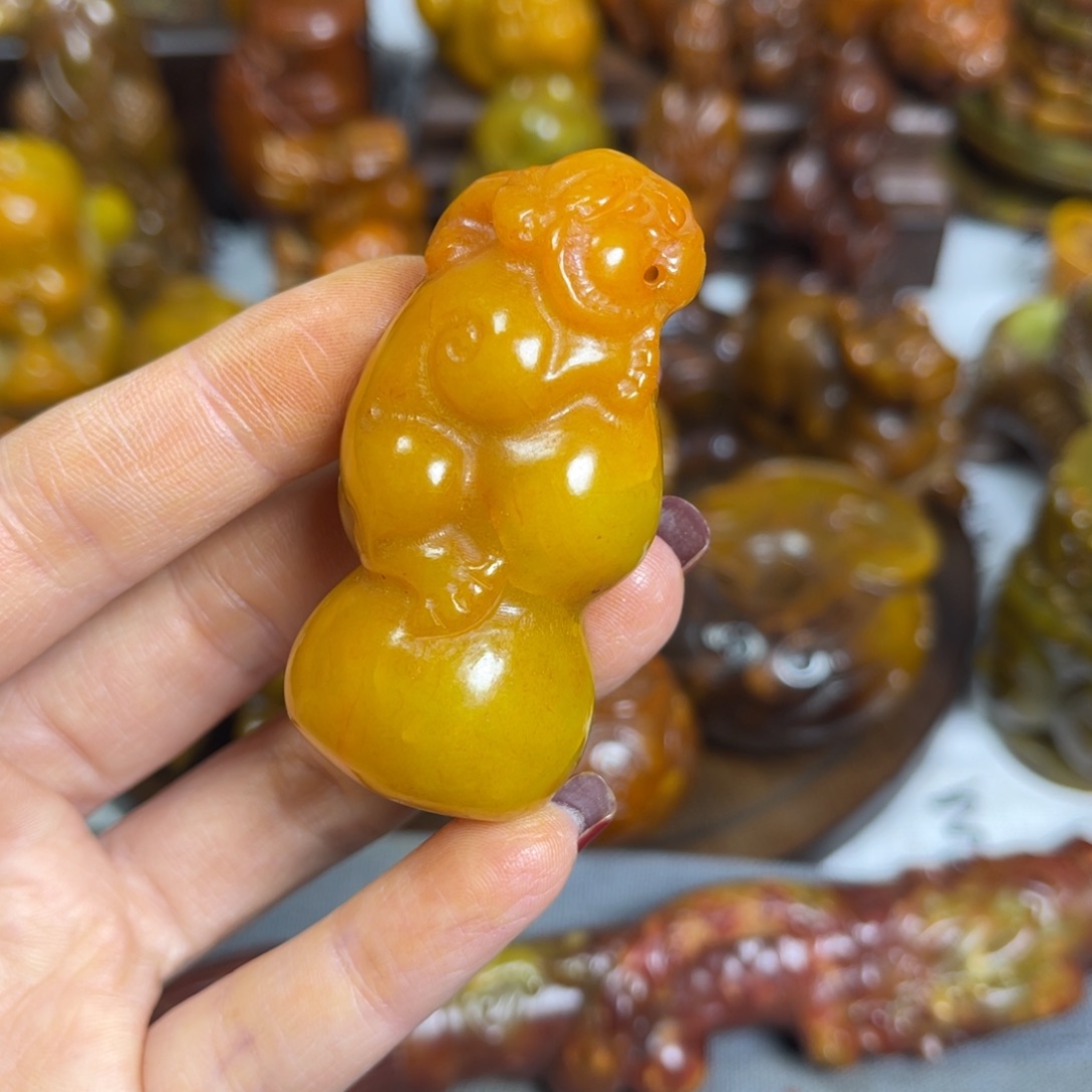 蛇纹石玉合金颈饰