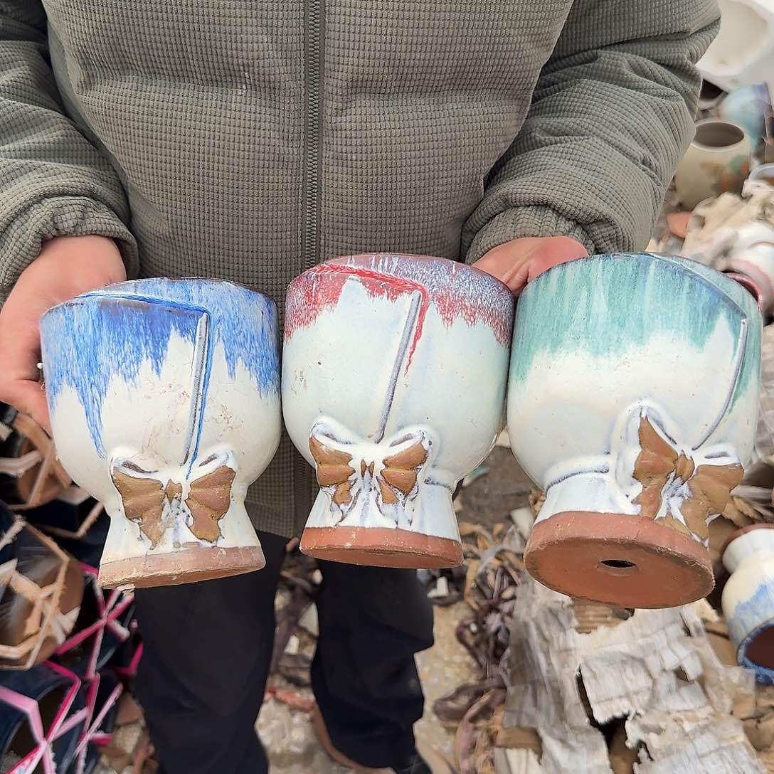 紫砂花盆口13高16（三个颜色随机