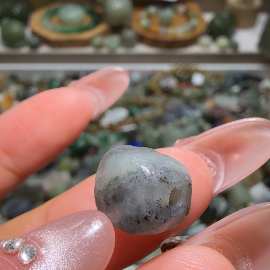 和田玉未镶嵌珠宝奇石