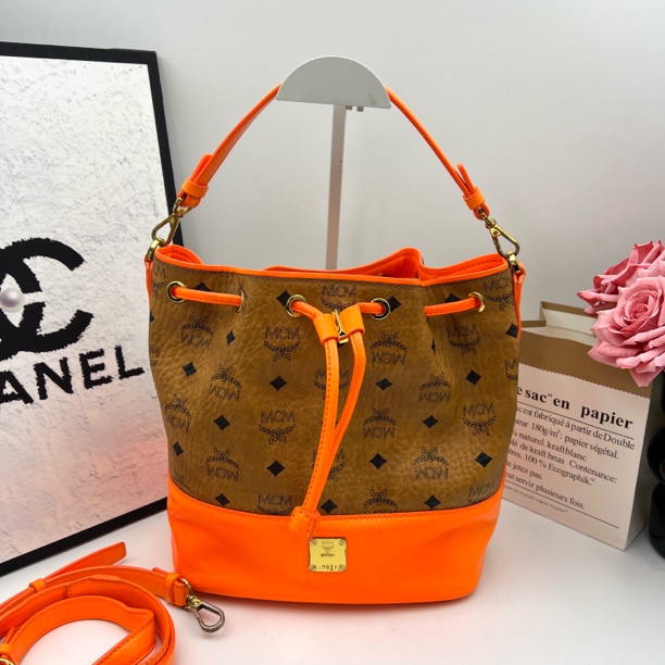 95新 MCM 7760/荧光橙拼老花抽绳水桶手提单肩包