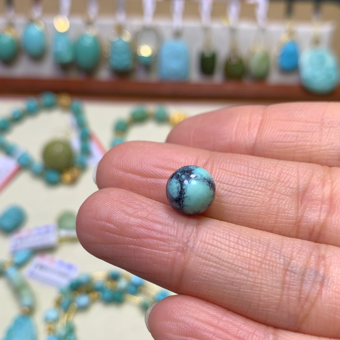 绿松石配饰未镶嵌