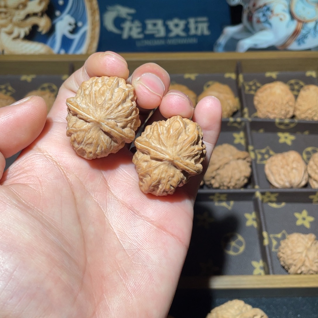 吊坠桃核门头沟元宝 编号