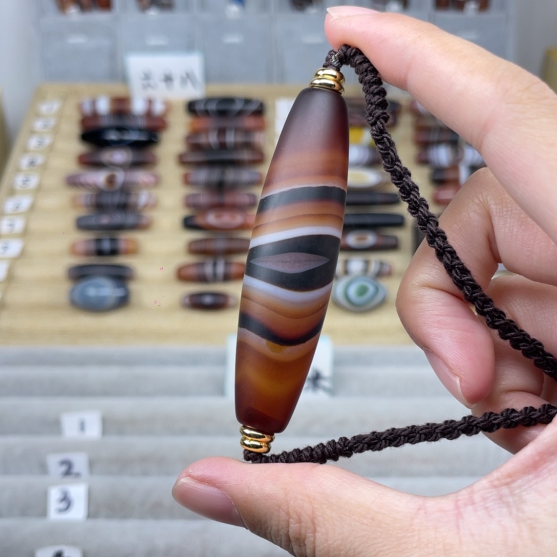 玛瑙/玉髓合金颈饰