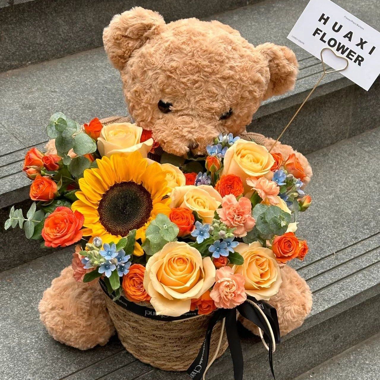 【抱抱】泰迪玩偶向日葵混搭抱抱桶送朋友爱人亲人闺蜜女友男友生日礼物鲜花