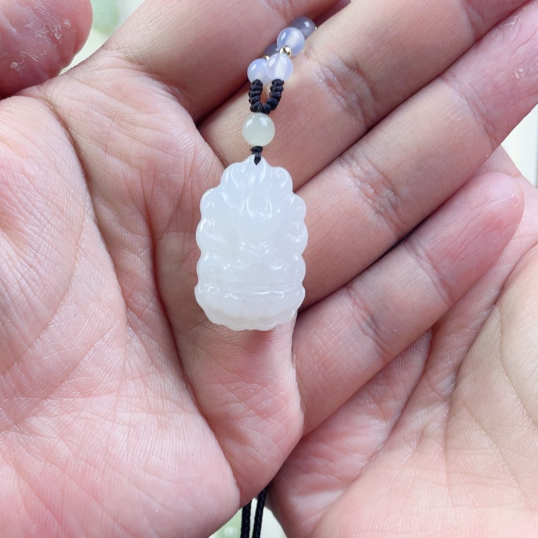 和田玉吊坠(赠链)未镶嵌跟****子