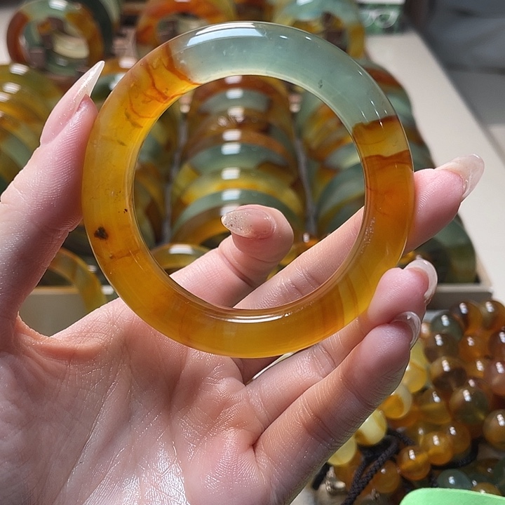 m***a蛇纹石玉未镶嵌手镯