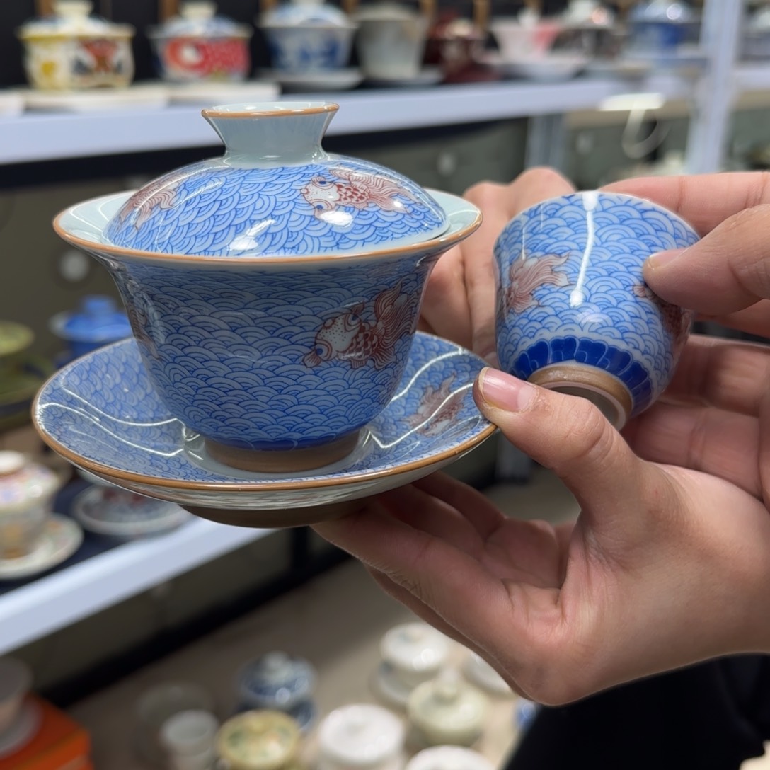 高温下的高温天气使人心情愉悦