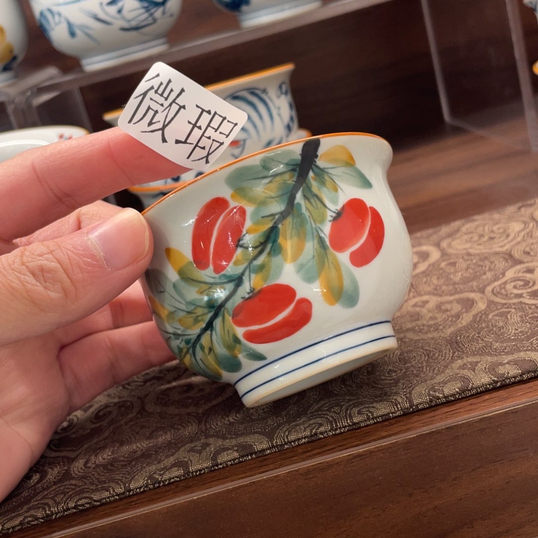 釉下手绘茶具微瑕