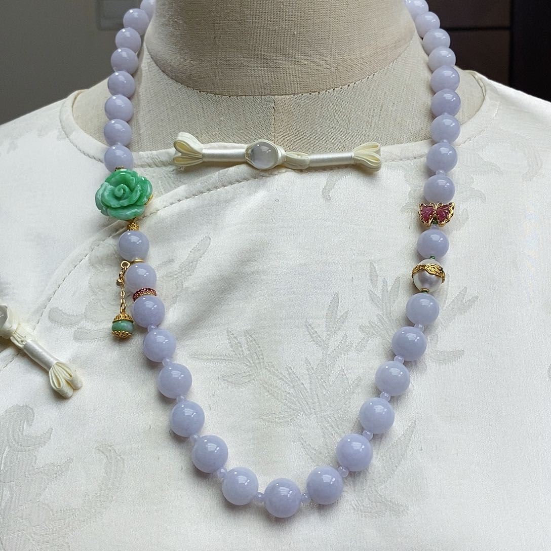 翡翠颈饰未镶嵌天然