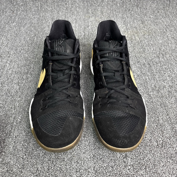 44码 kyrie3 篮球鞋