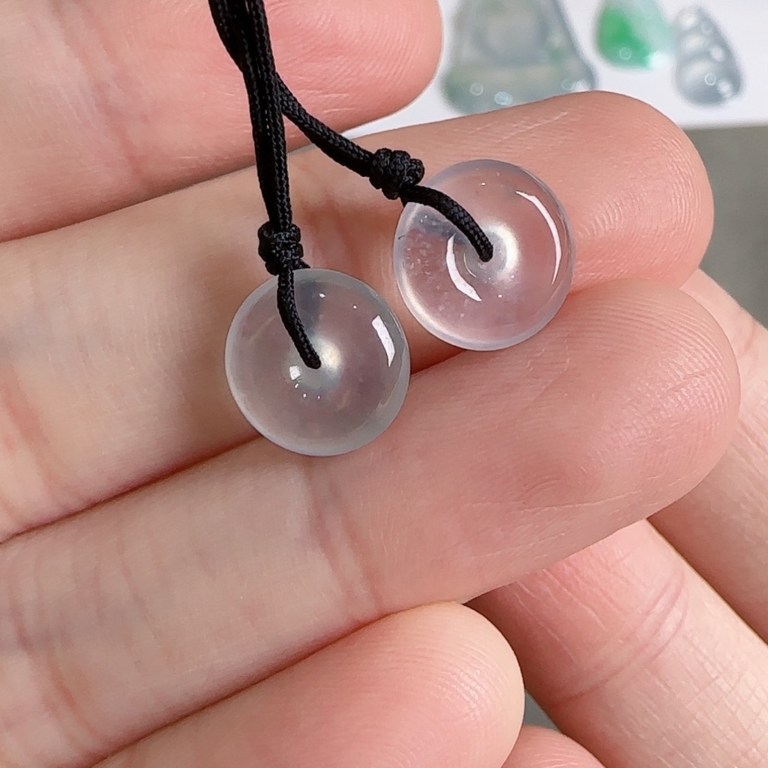 翡翠未镶嵌颈饰  