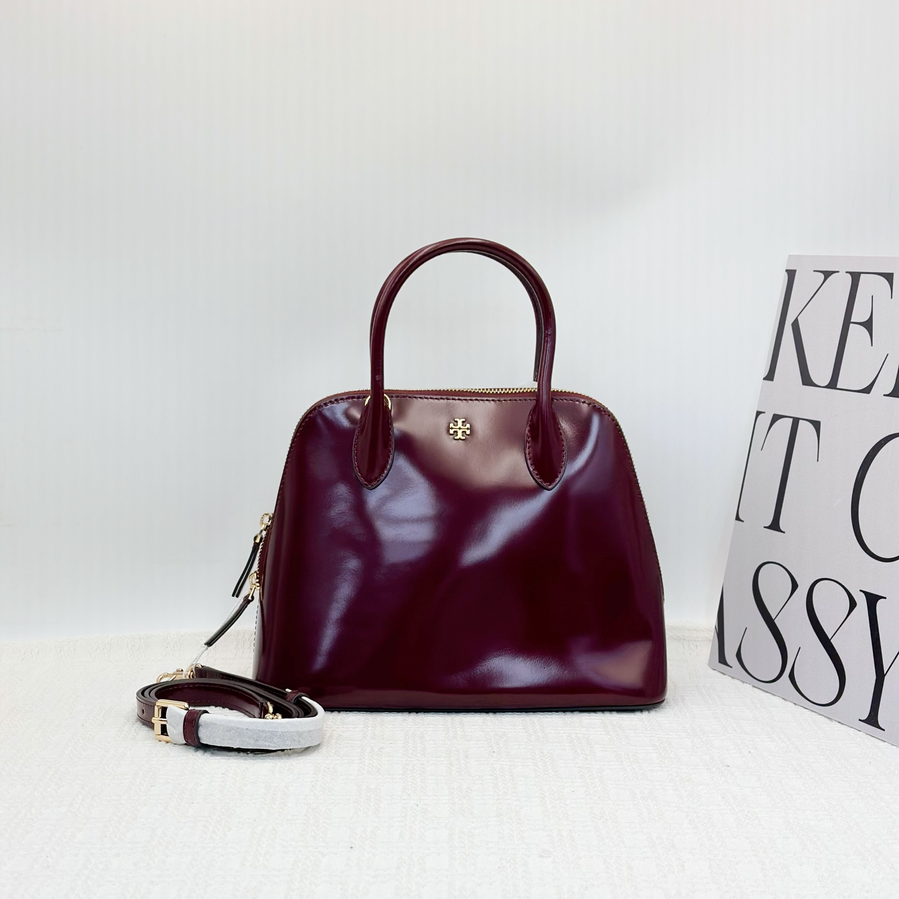 99新 TORY BURCH/汤丽柏琦 Emerson手提斜挎包大贝壳包/025