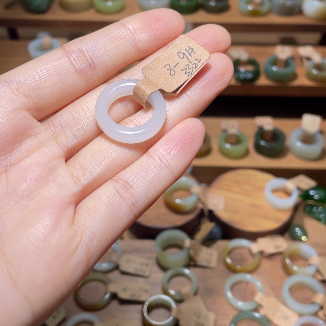 和田玉戒指未镶嵌w****、14.9