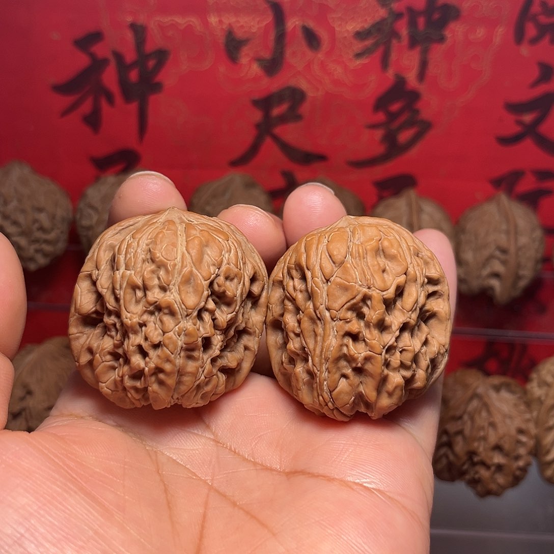 文玩核桃吊坠3.9尺门墩