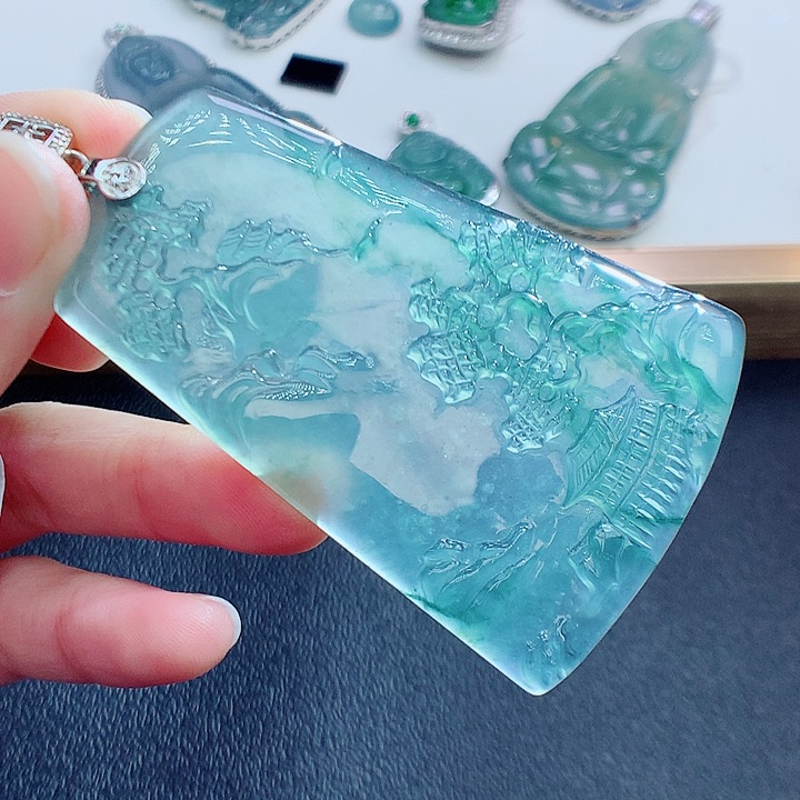 翡翠颈饰未镶嵌翡翠