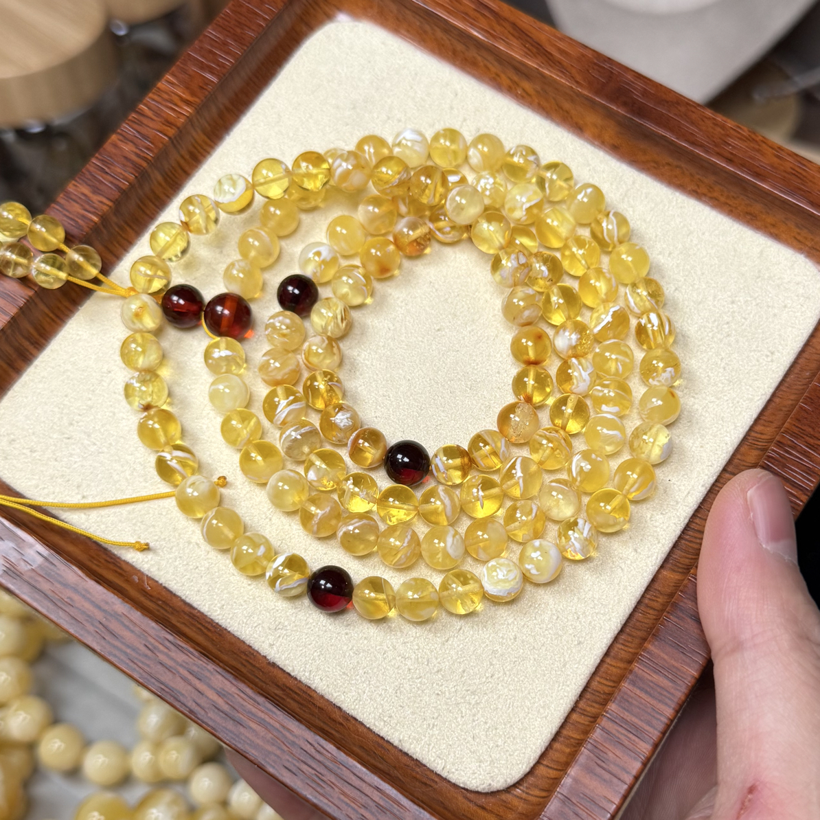 7加俄料金漆白拉丝妖孽蜜蜡108佛珠项链手链多圈24.8克