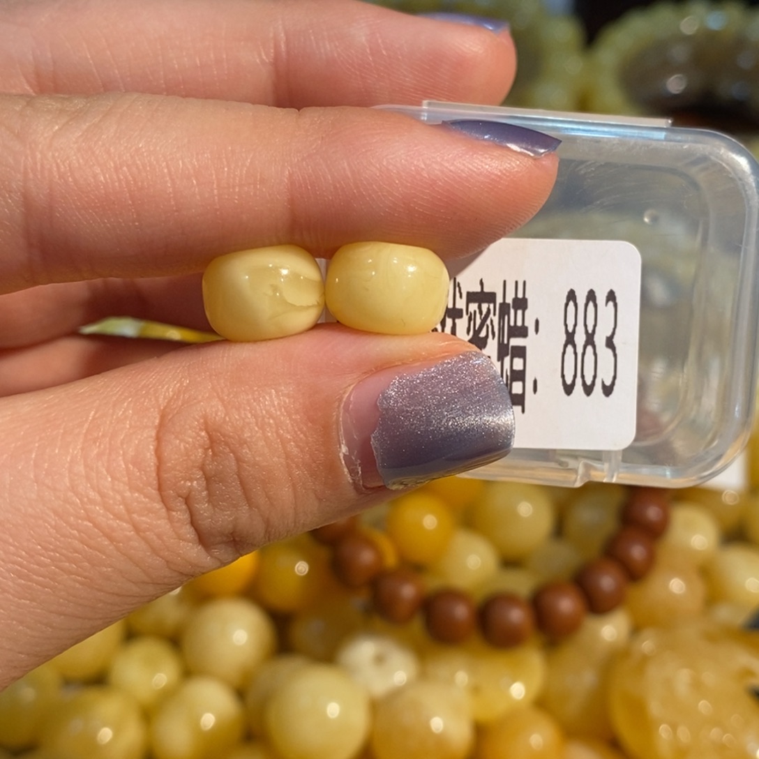 琥珀未镶嵌珠宝奇石883